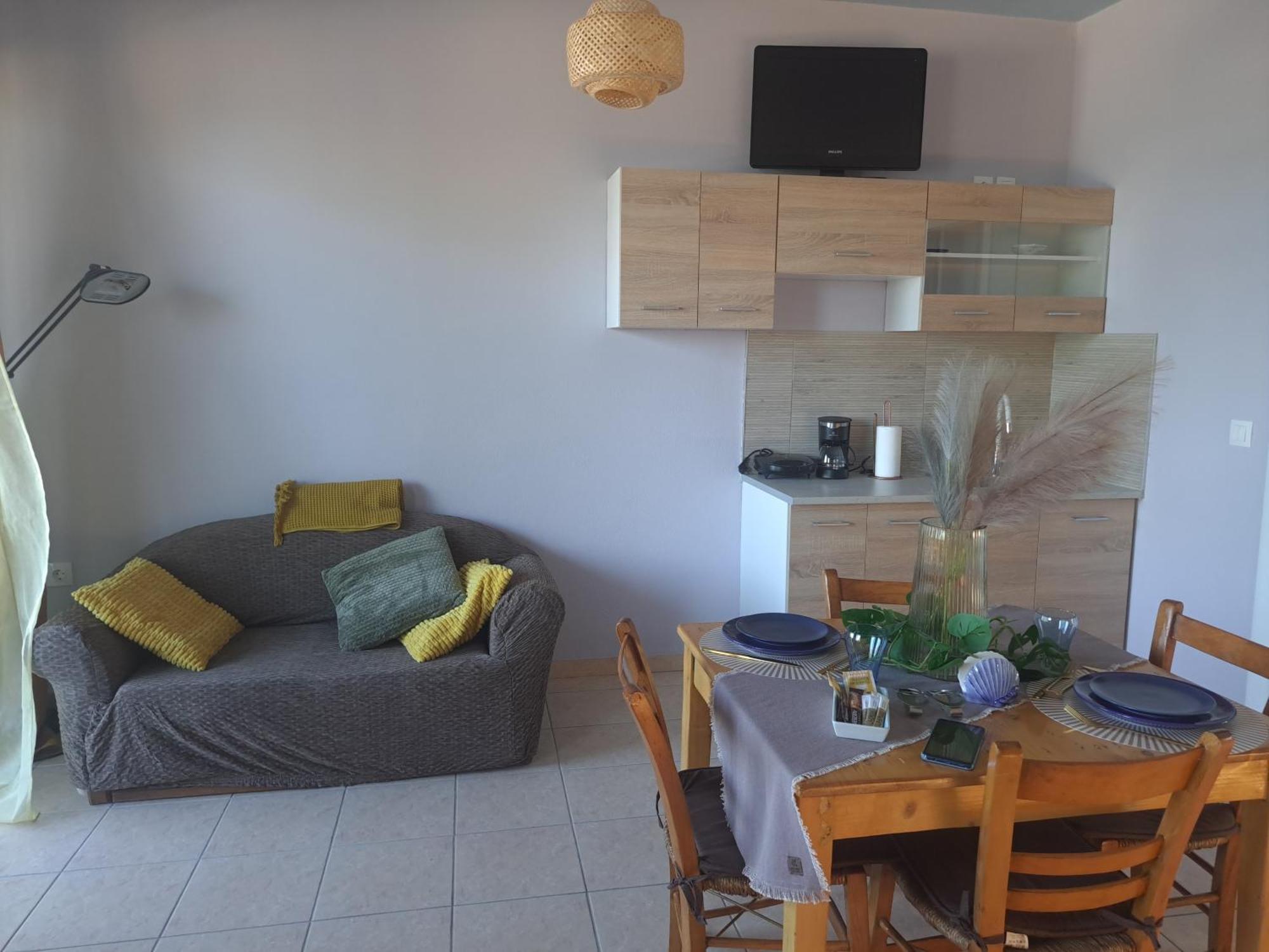 Seashell Apartment Луца Экстерьер фото